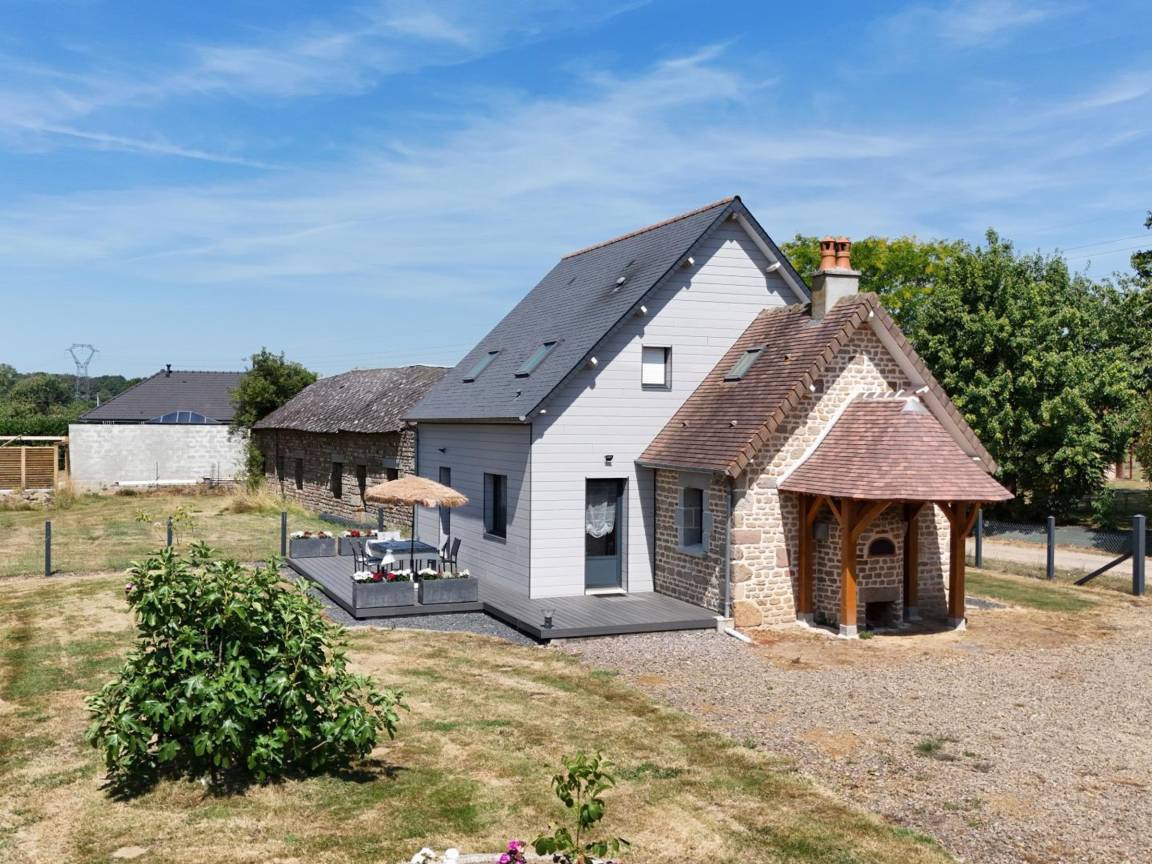 110 M² Cottage ∙ 3 Bedrooms ∙ 6 Guests - Normandy
