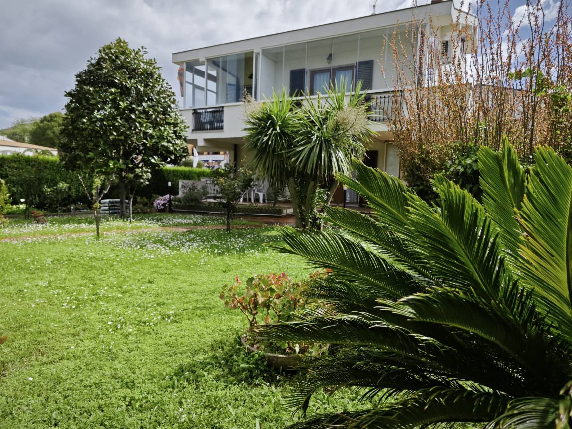 60 M² Apartamento ∙ 2 Quartos ∙ 5 Hóspedes - Numana