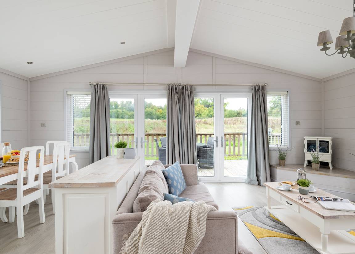 Chalet ∙ 2 Bedrooms ∙ 4 Guests - Hampshire
