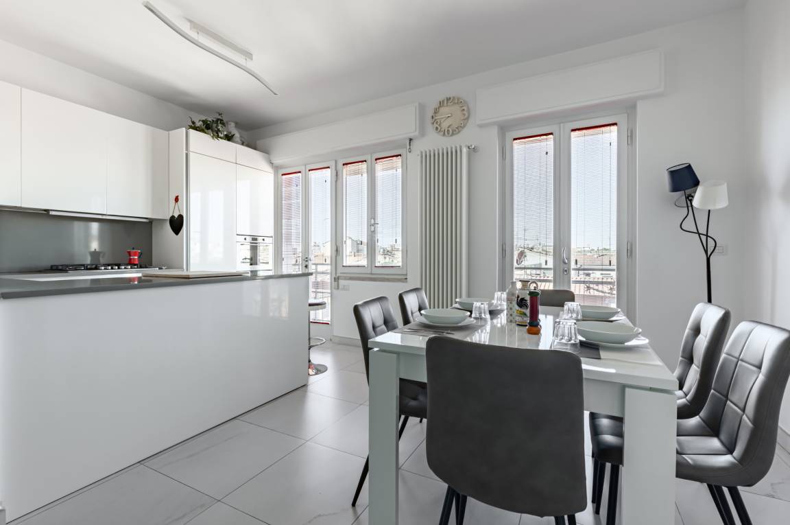 70 M² Apartment ∙ 2 Bedrooms ∙ 4 Guests - Viareggio