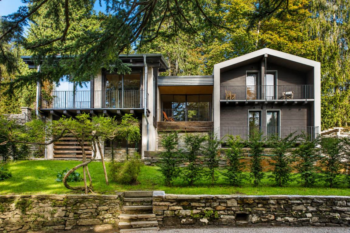 150 M² Villa ∙ 2 Slaapkamers ∙ 4 Gasten - Verbania
