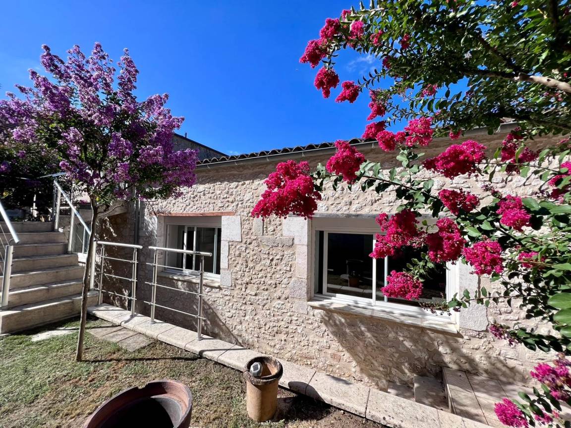 250 M² Villa ∙ 3 Chambres ∙ 6 Personnes - Lauzun