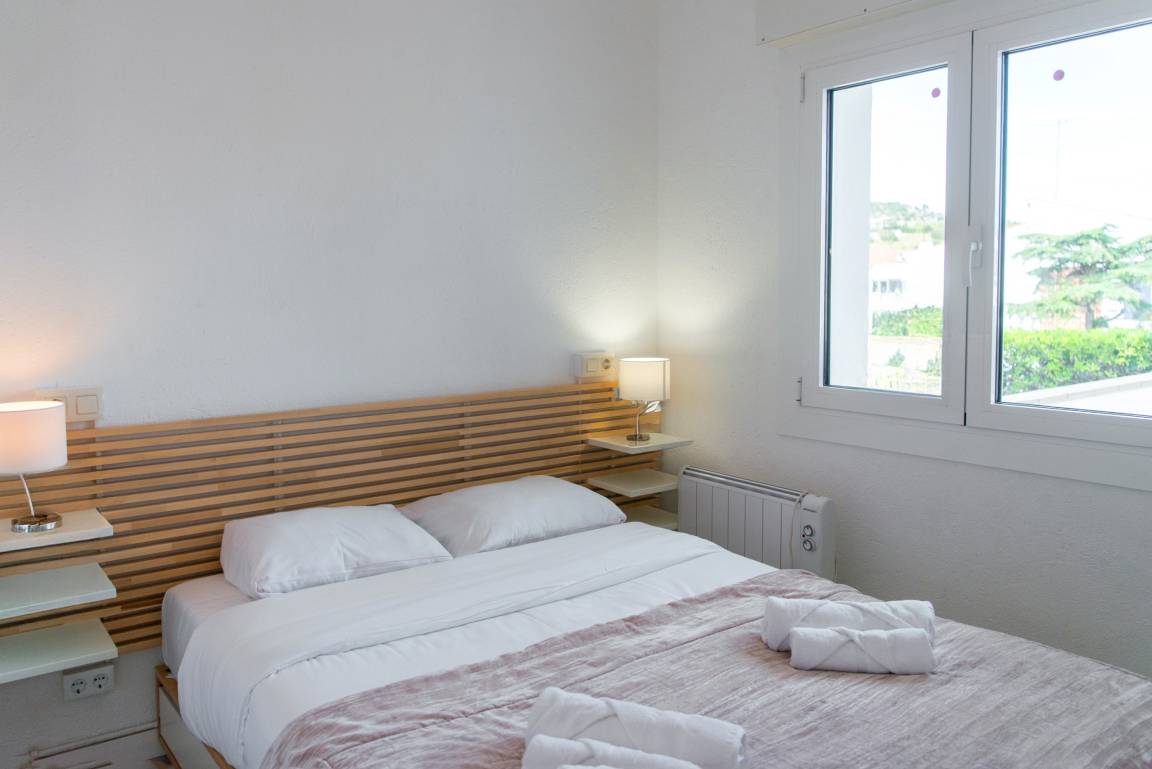 50 M² Apartamento ∙ 2 Habitaciones ∙ 4 Huéspedes - Llançà