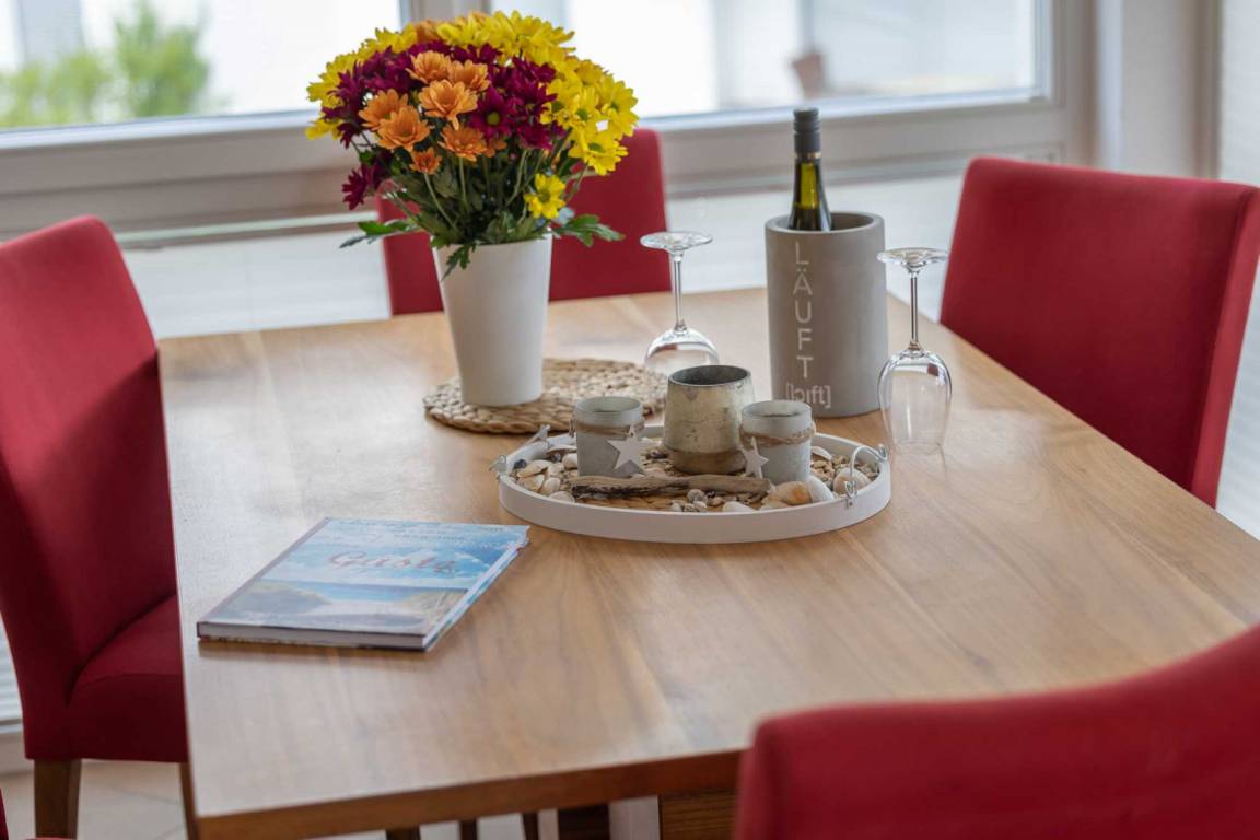 75 m² Ferienwohnung ∙ 2 Schlafzimmer ∙ 6 Gäste – Bild 9