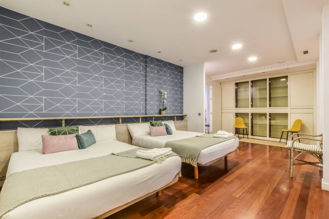 175 M² Apartamento ∙ 3 Habitaciones ∙ 12 Huéspedes - Alcobendas