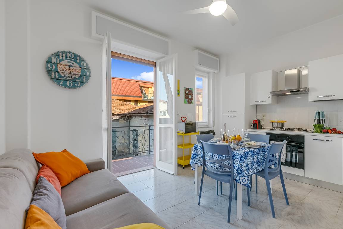 45 M² Apartamento ∙ 1 Habitación ∙ 4 Huéspedes - Loano