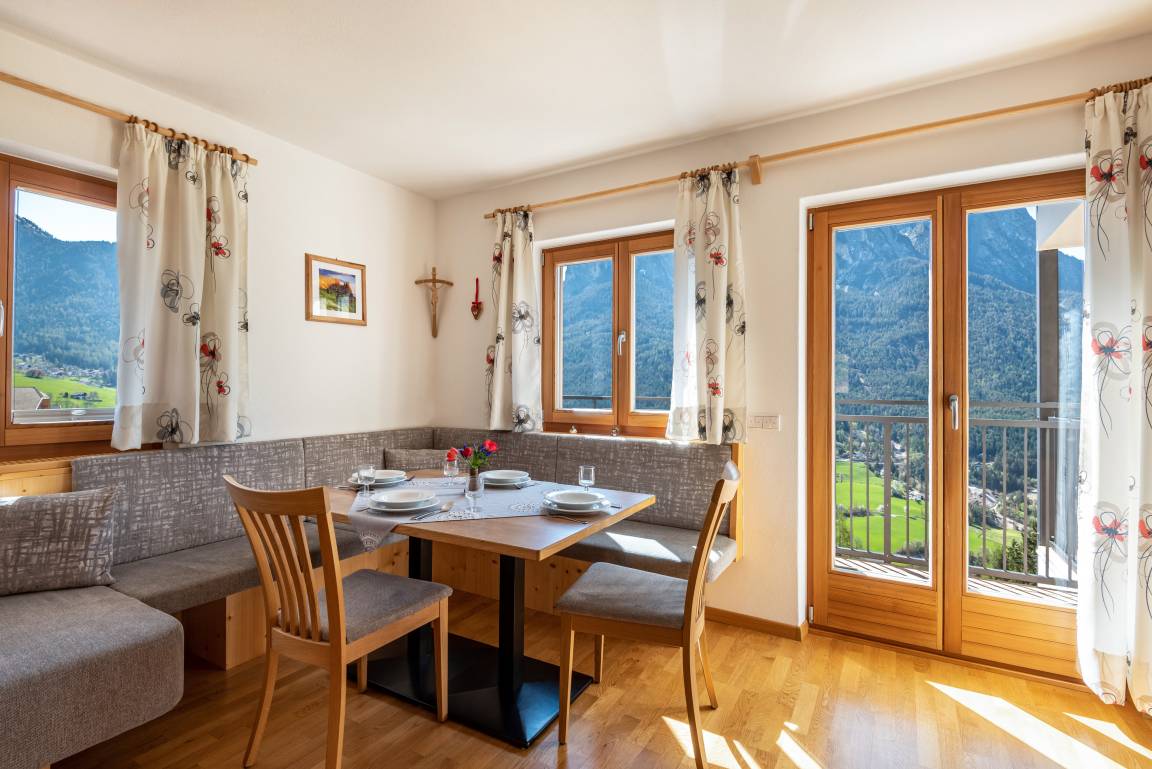 60 M² Appartement ∙ 2 Chambres ∙ 4 Personnes - Castelrotto