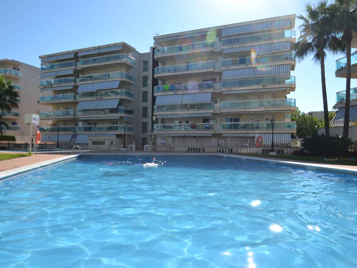60 M² Apartment ∙ 2 Bedrooms ∙ 5 Guests - Salou