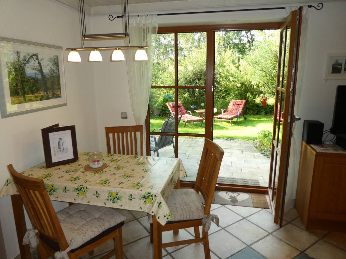 81 m² Ferienwohnung ∙ 2 Schlafzimmer ∙ 2 Gäste – Bild 7