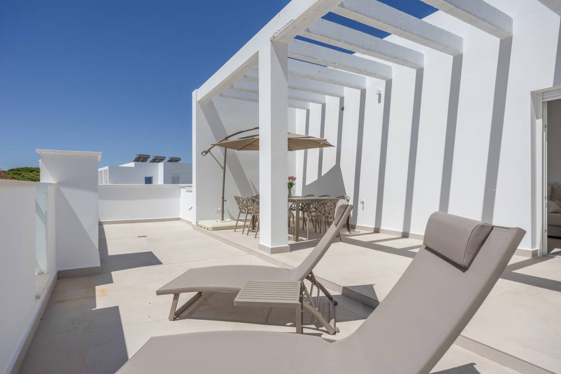 69 M² Apartamento ∙ 2 Habitaciones ∙ 6 Huéspedes - Chiclana de la Frontera