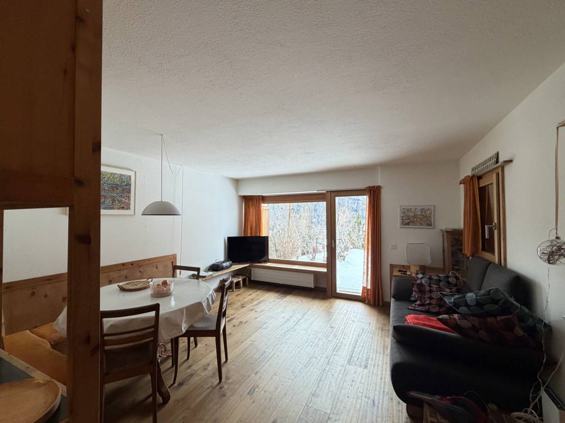 85 M² Ferienwohnung ∙ 3 Schlafzimmer ∙ 5 Gäste - Celerina/Schlarigna