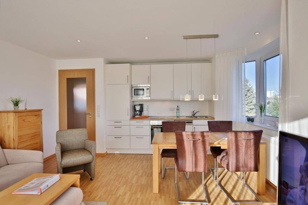 56 m² Ferienwohnung ∙ 2 Schlafzimmer ∙ 4 Gäste – Bild 2