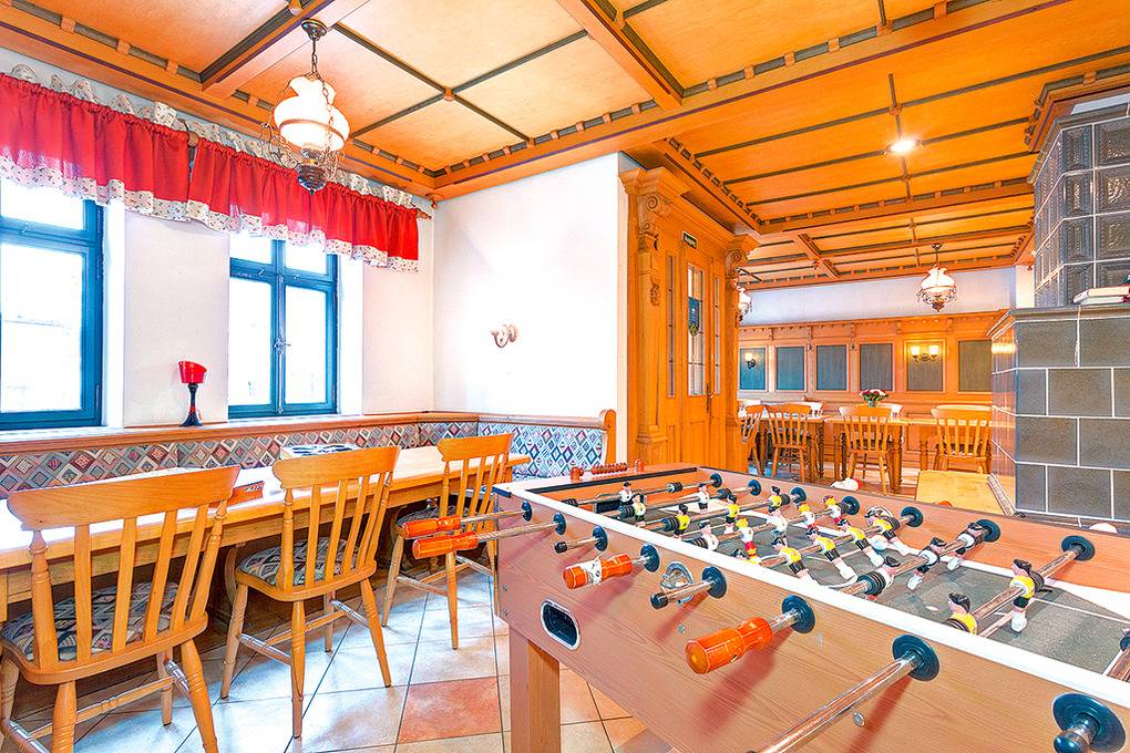 300 m² Ferienhaus ∙ 7 Schlafzimmer ∙ 16 Gäste – Bild 4