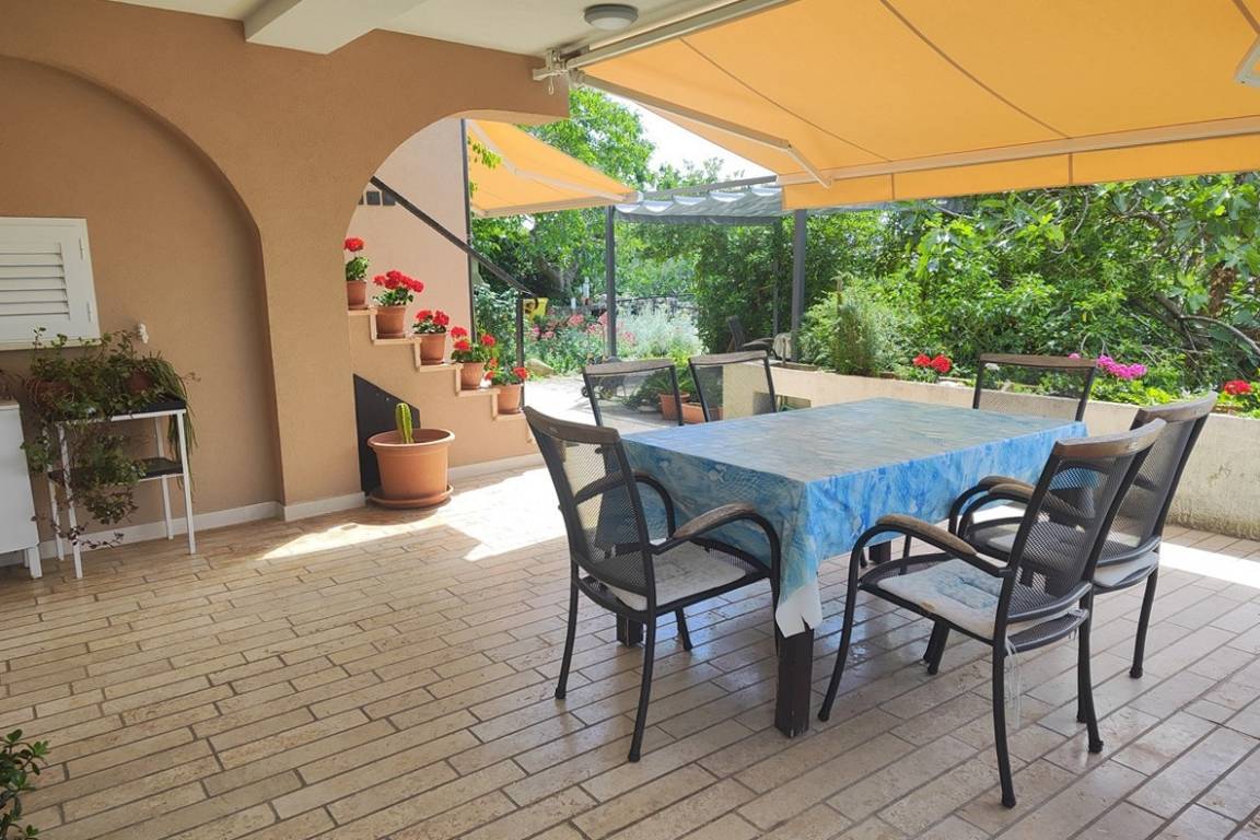 27 M² Apartment ∙ 1 Bedroom ∙ 3 Guests - Punat