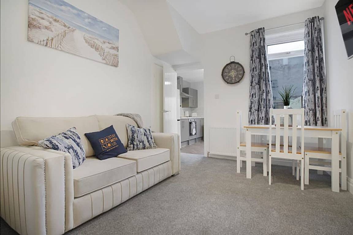 Apartment ∙ 3 Bedrooms ∙ 6 Guests - Hartlepool