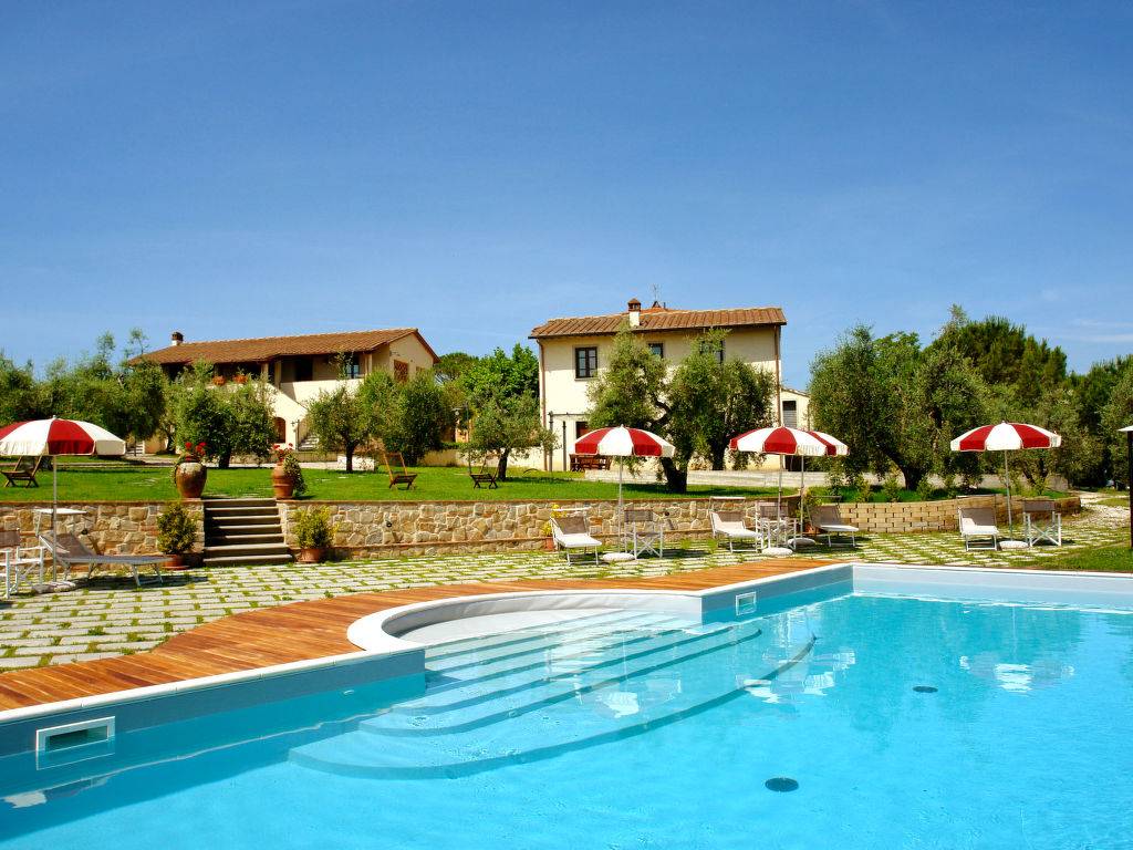Incantevole casa con giardino, terrazza e piscina + vista panoramica