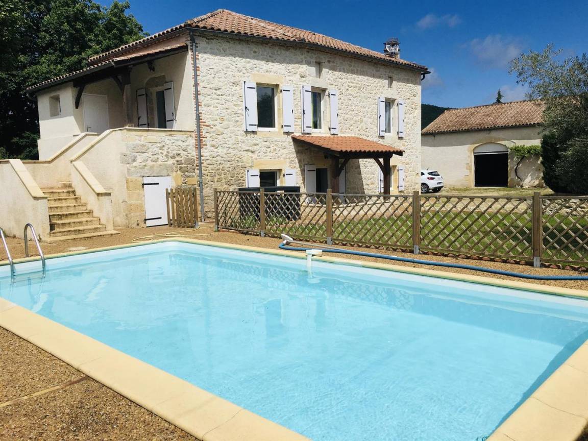 88 M² Gîte ∙ 3 Bedrooms ∙ 5 Guests - Fumel
