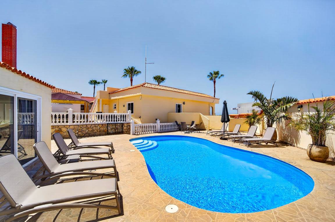 360 M² Villa ∙ 6 Bedrooms ∙ 12 Guests - Tenerife