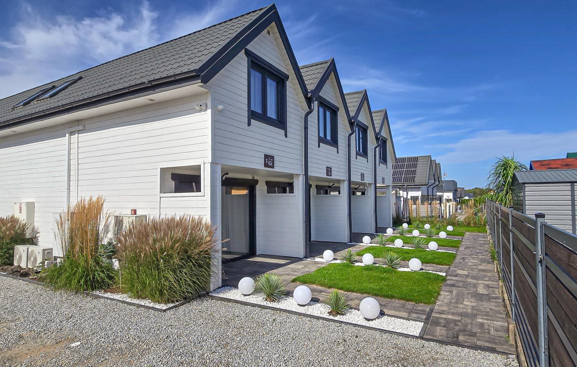36 M² Ferienhaus ∙ 2 Schlafzimmer ∙ 4 Gäste - Sarbinowo