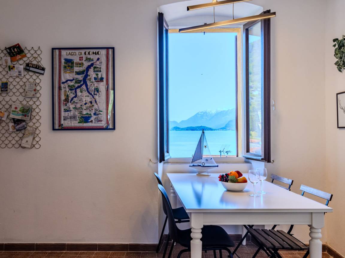 50 M² Apartamento ∙ 2 Habitaciones ∙ 4 Huéspedes - Domaso