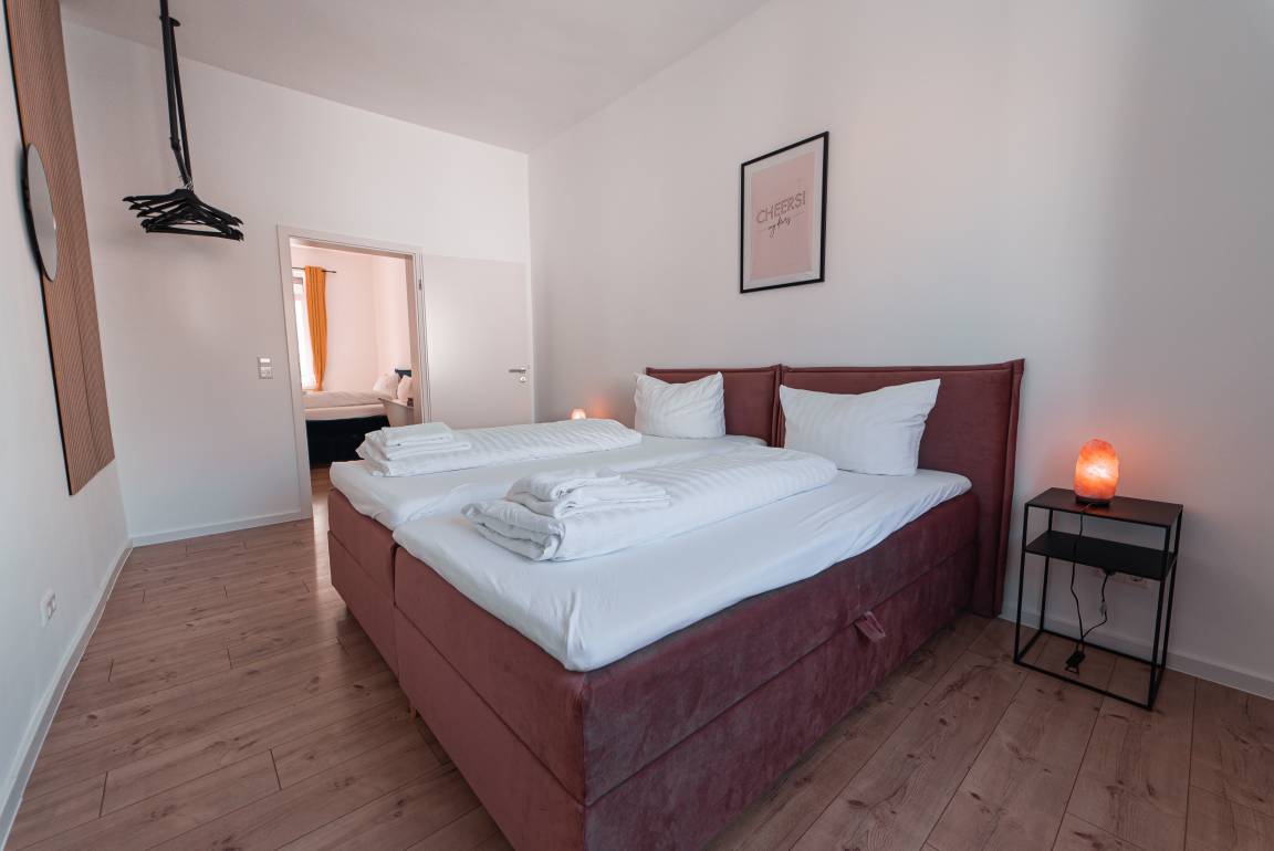 90 m² Ferienwohnung ∙ 3 Schlafzimmer ∙ 8 Gäste – Bild 9