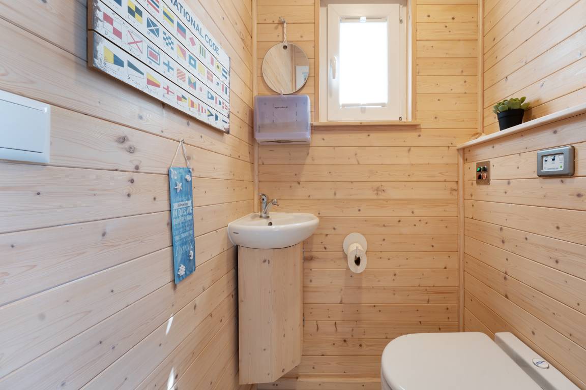 60 m² Hausboot ∙ 2 Schlafzimmer ∙ 3 Gäste – Bild 34