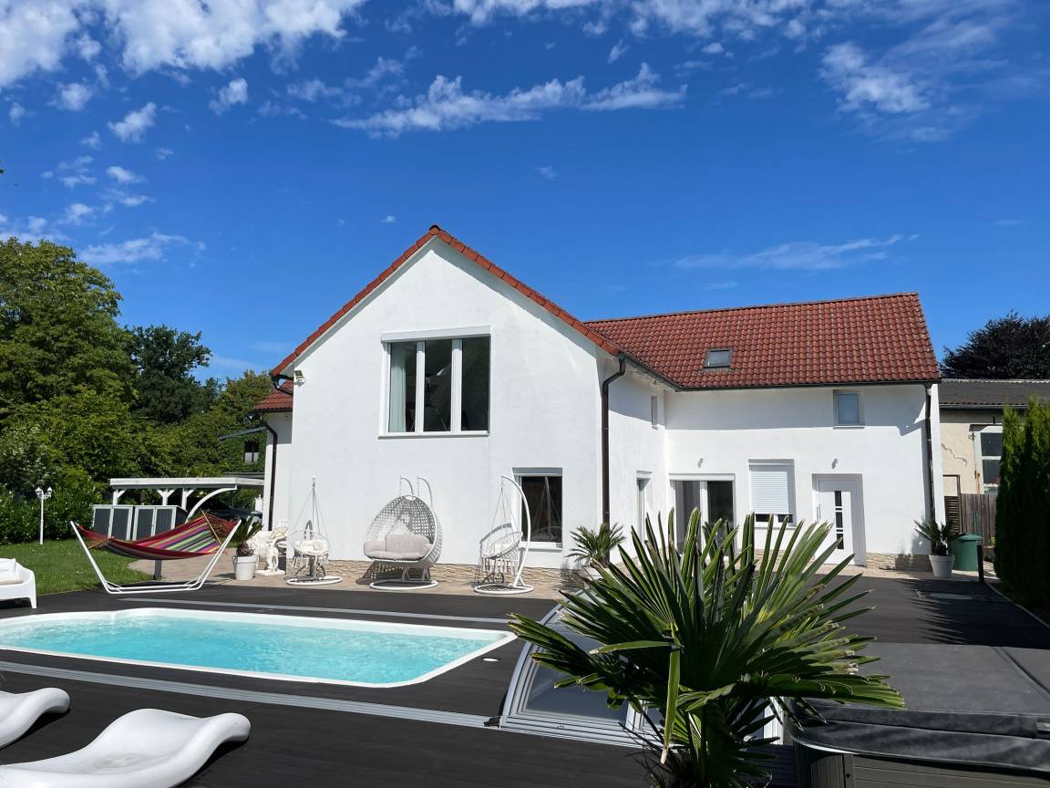 250 m&sup2; Ferienwohnung 2 Schlafzimmer 6 G&auml;ste