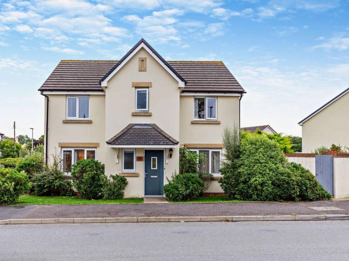 Cottage ∙ 4 Bedrooms ∙ 8 Guests - Westward Ho!