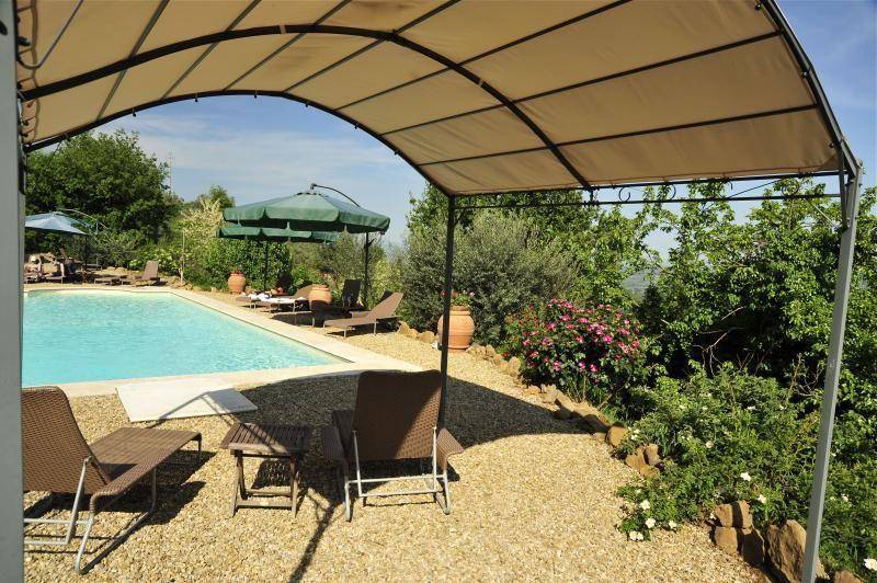 Appartamento a Montevarchi con piscina, giardino e terrazza