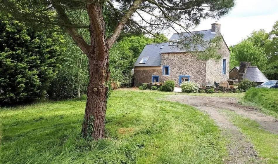 150 M² House ∙ 3 Bedrooms ∙ 8 Guests - Dinan