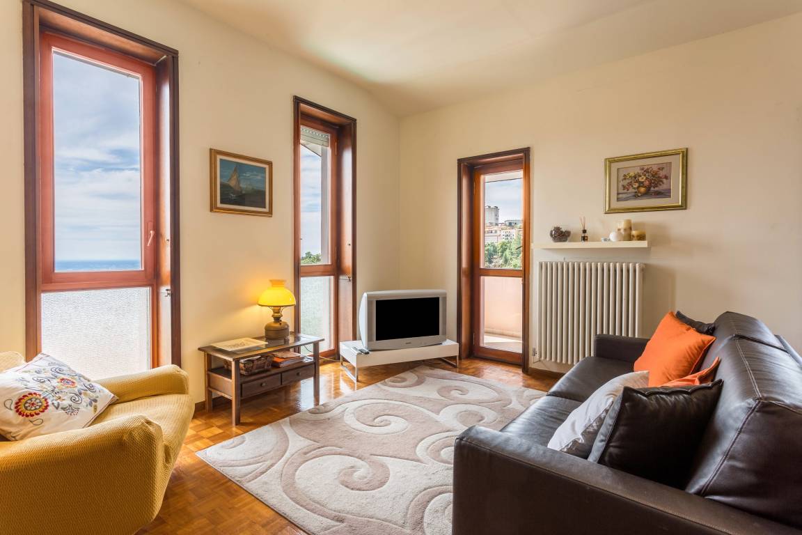 60 M² Apartment ∙ 1 Bedroom ∙ 4 Guests - Комо