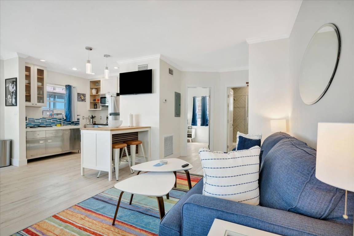 Apartment ∙ 1 Bedroom ∙ 4 Guests - Clearwater Beach, FL