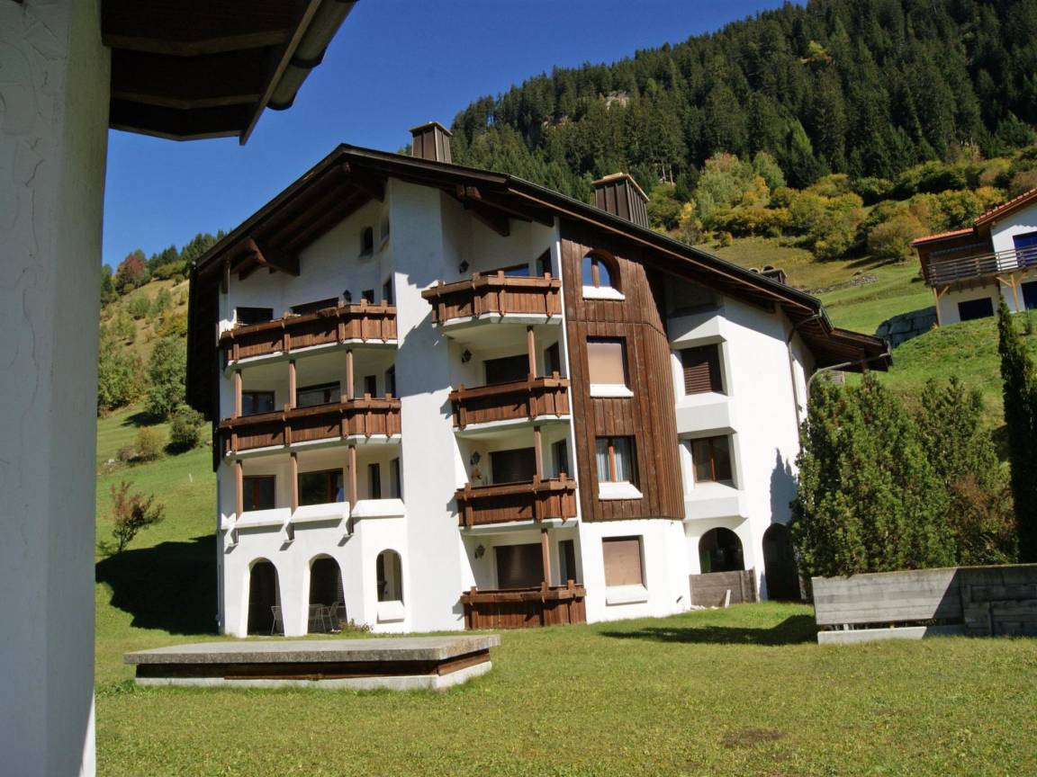 Apartment ∙ 1 Bedroom ∙ 4 Guests - Savognin