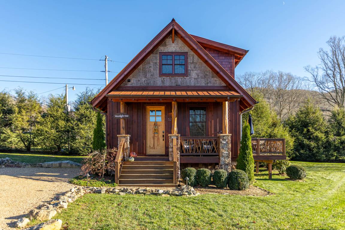 Moonlight View at Eagles Nest River Club, 2,000 feet of private fishing