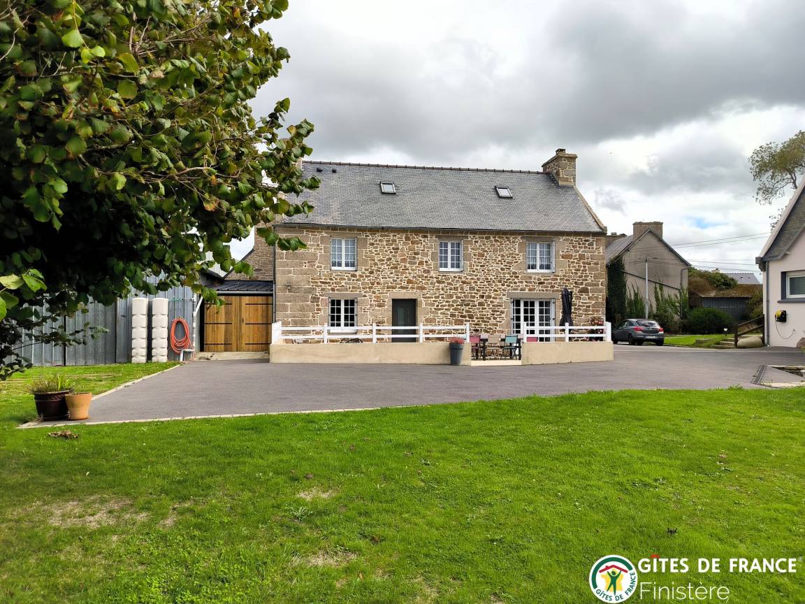 118 m&sup2; G&icirc;te 4 Schlafzimmer 6 G&auml;ste