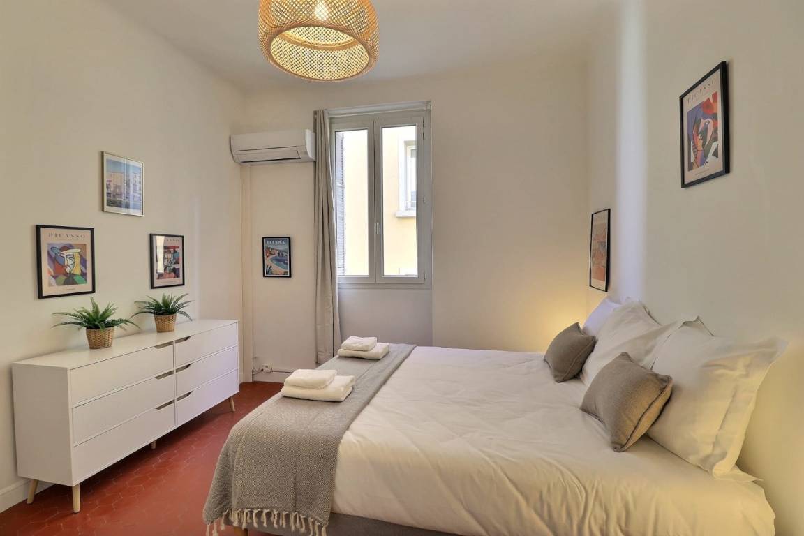 73 M² Apartamento ∙ 2 Habitaciones ∙ 4 Huéspedes - Ajaccio