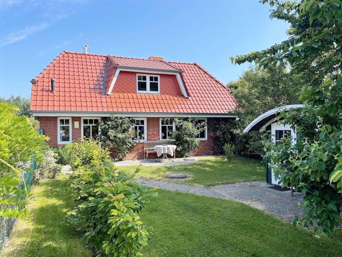 70 M² Ferienhaus ∙ 3 Schlafzimmer ∙ 5 Gäste - Föhr
