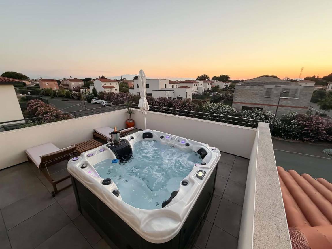 124 M² Mökki ∙ 3 Makuuhuonetta ∙ 6 Vierasta - Perpignan