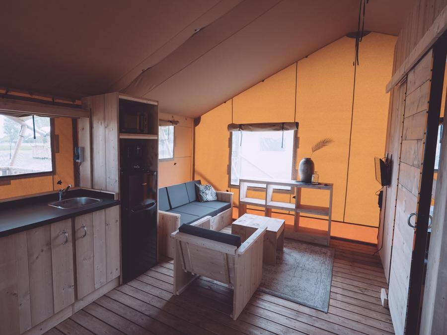 Tent ∙ 3 Slaapkamers ∙ 5 Gasten - Flevoland
