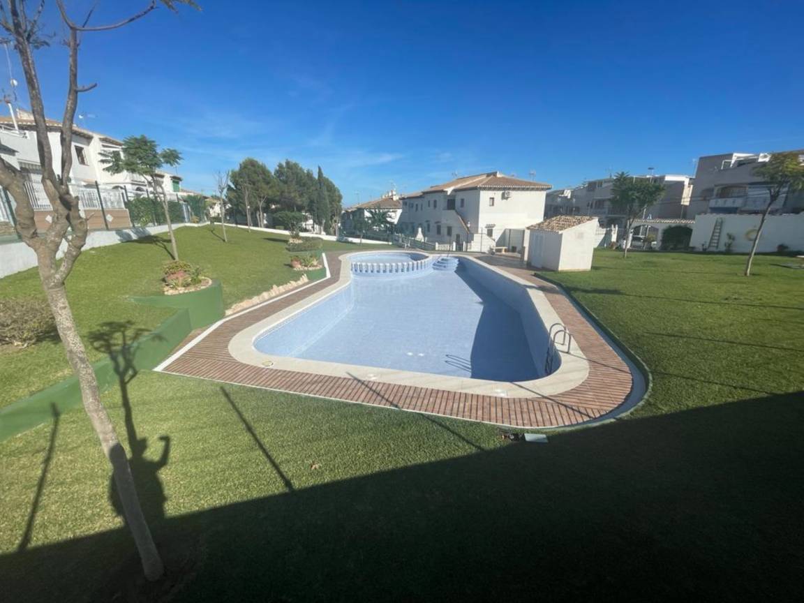 50 M² House ∙ 2 Bedrooms ∙ 4 Guests - Torrevieja