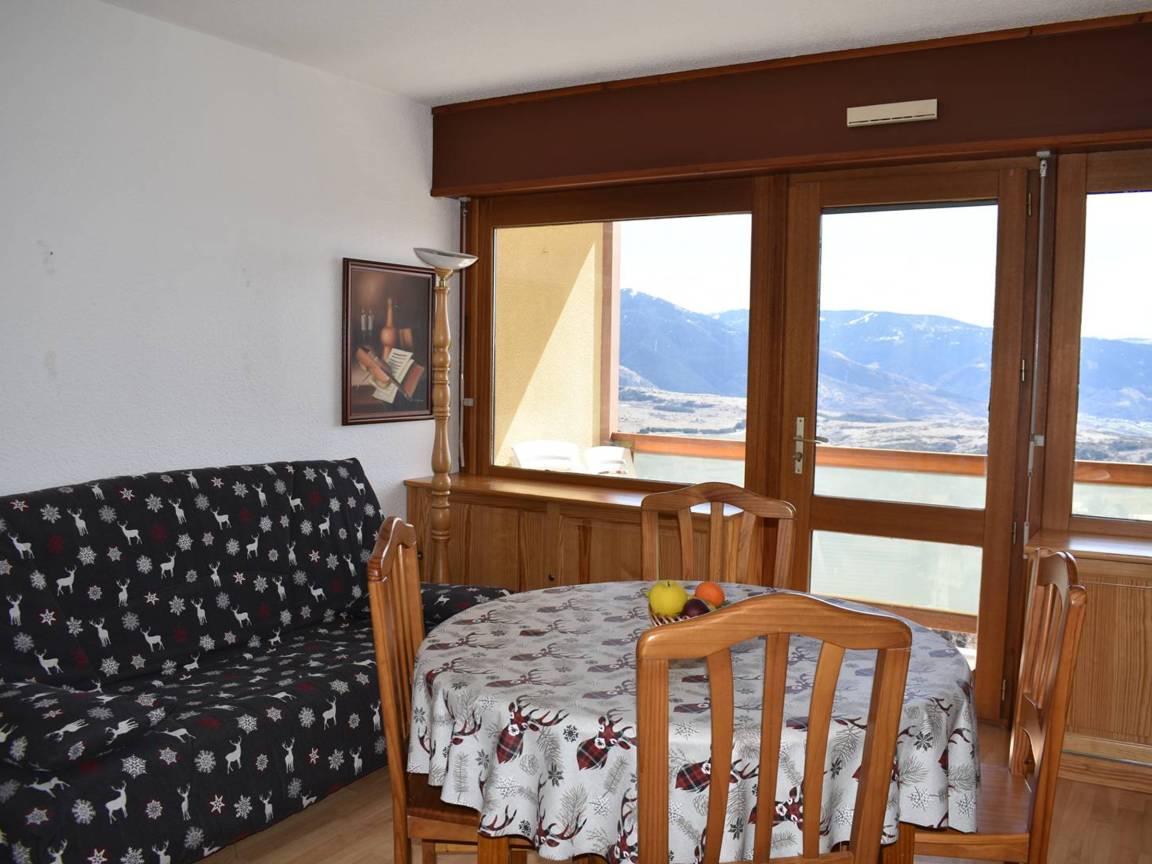30 M² Appartement ∙ 1 Slaapkamer ∙ 4 Gasten - Err
