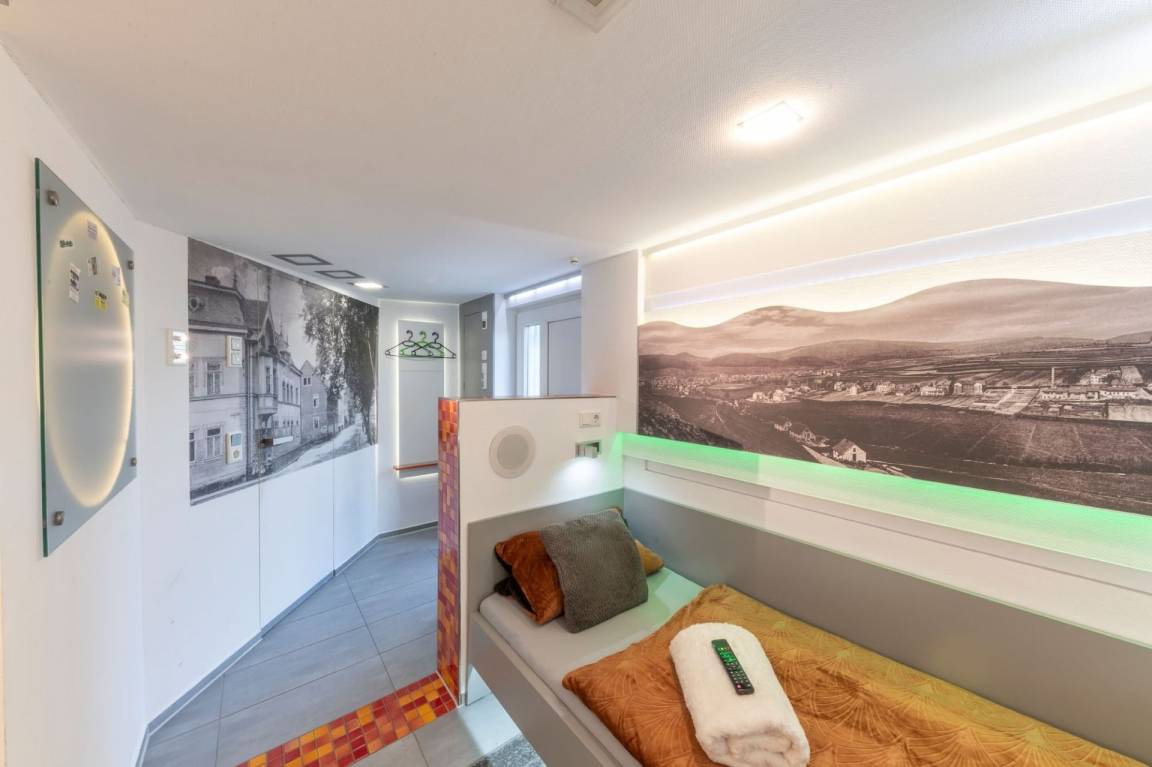 15 M² Ferienwohnung ∙ 1 Schlafzimmer ∙ 1 Gast - Zella-Mehlis
