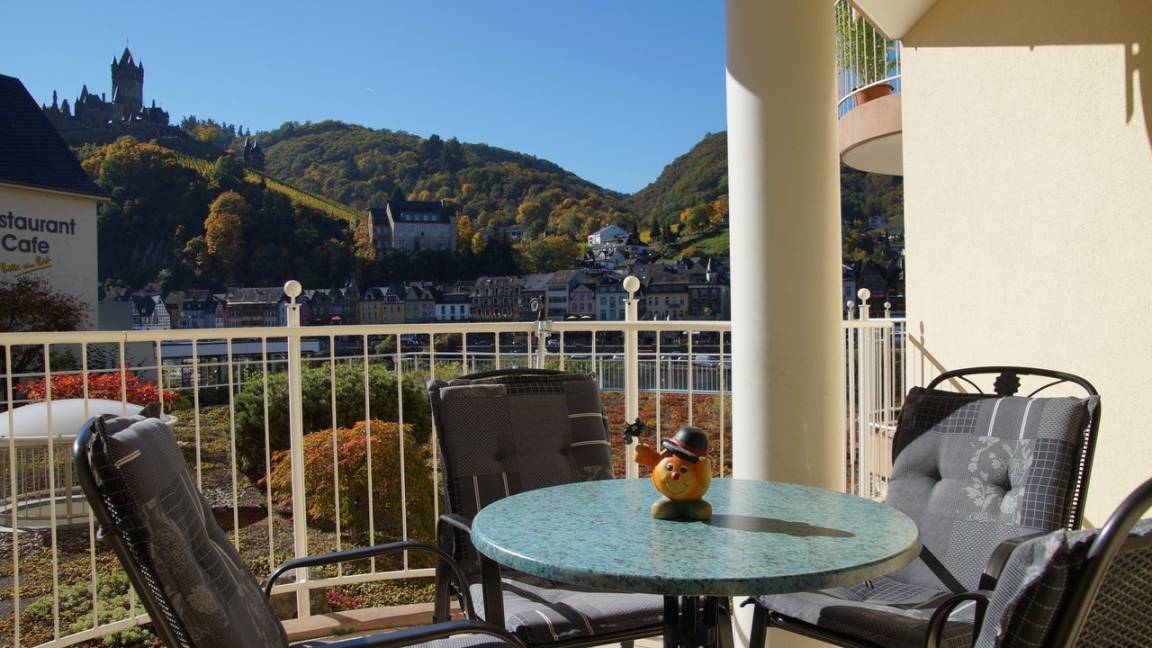 72 M² Ferienwohnung ∙ 1 Schlafzimmer ∙ 4 Gäste - Cochem