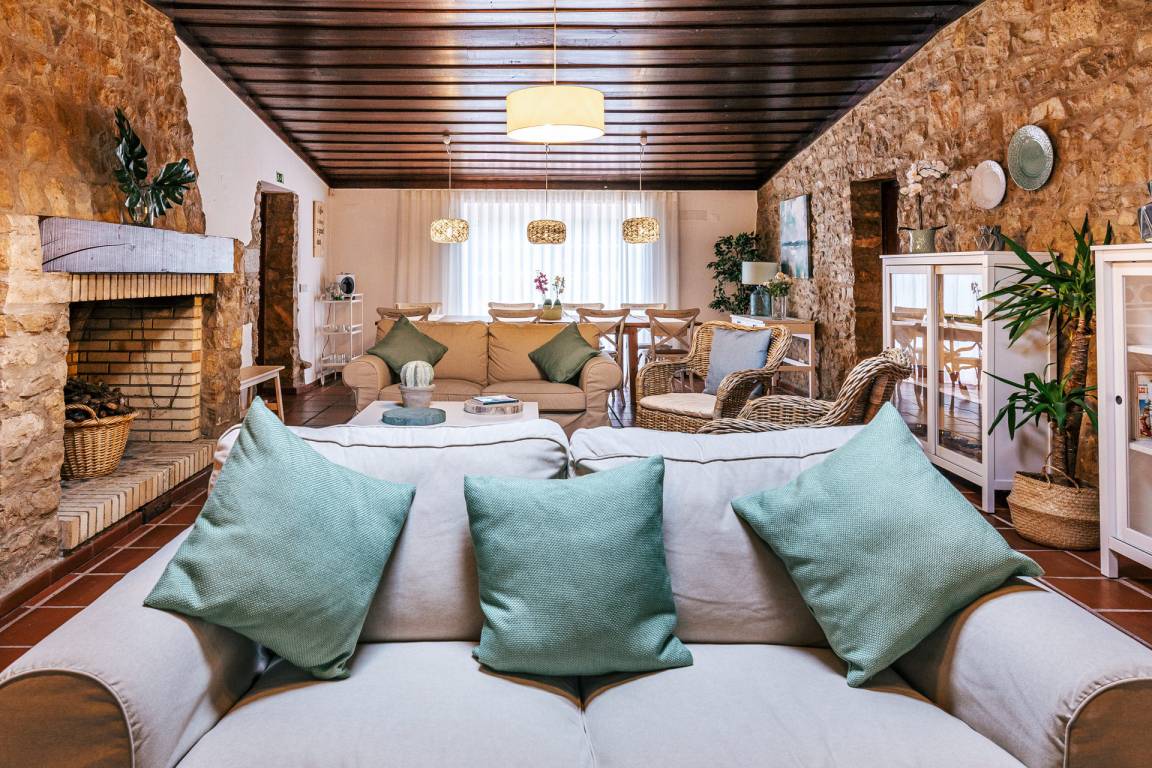 150 M² Casa Rural ∙ 4 Habitaciones ∙ 12 Huéspedes - Alentejo