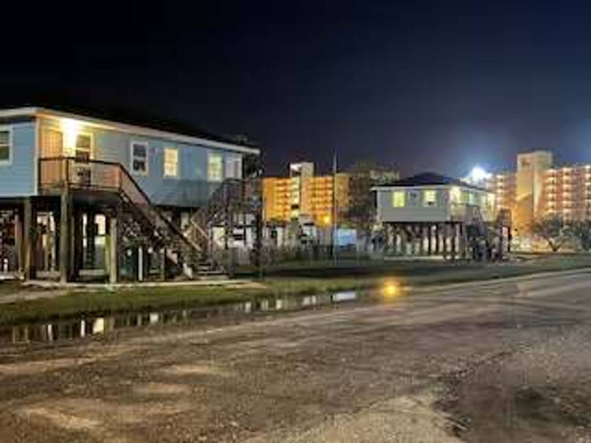 Apartment ∙ 1 Bedroom ∙ 4 Guests - Corpus Christi, TX