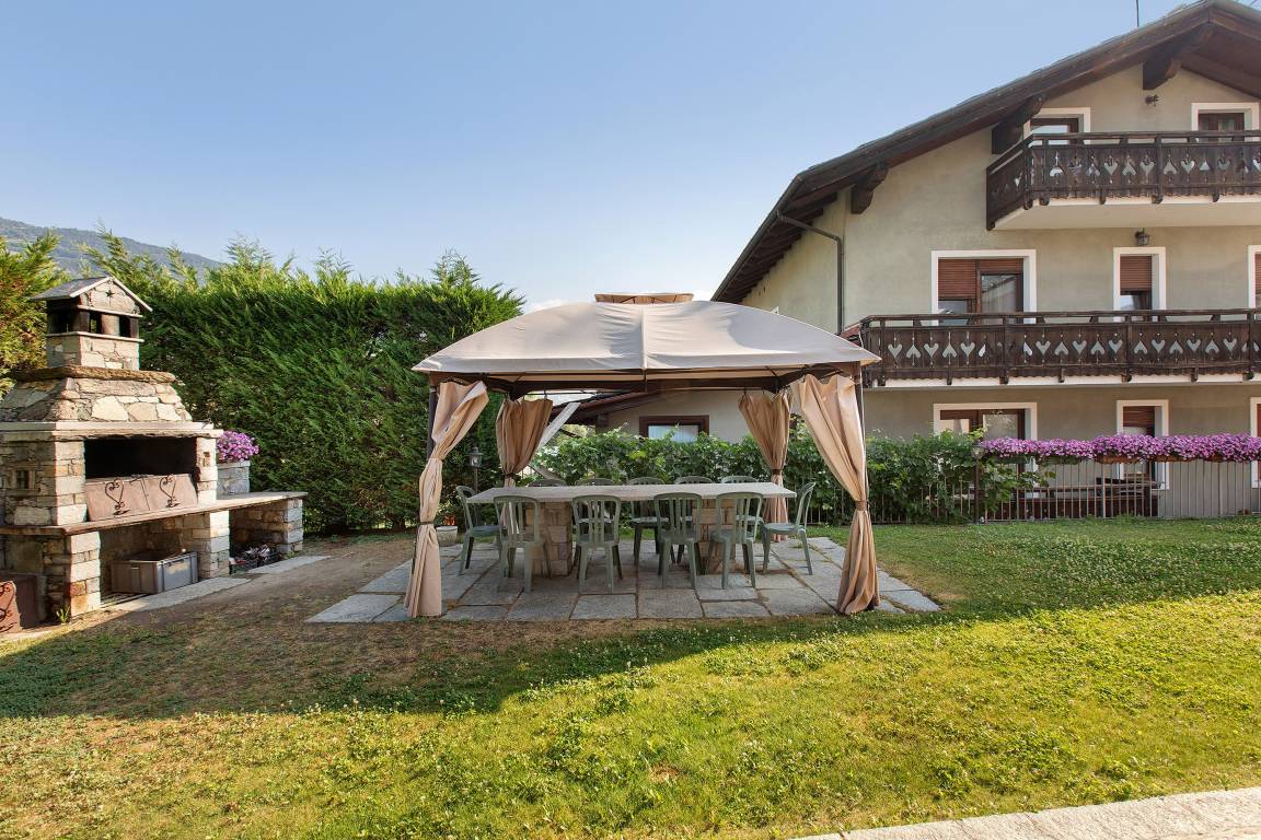 55 M² Appartamento Vacanza ∙ 2 Camere Da Letto ∙ 5 Ospiti - Aosta