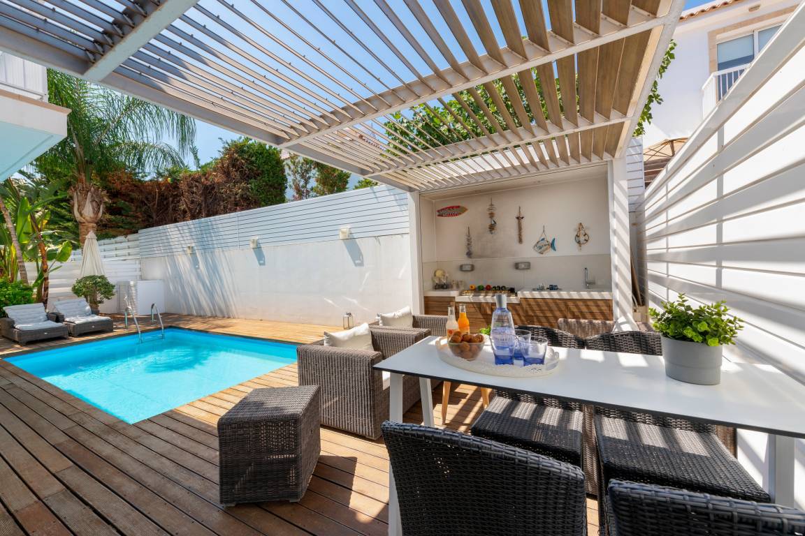 130 M² Villa ∙ 3 Schlafzimmer ∙ 6 Gäste - Agia Napa