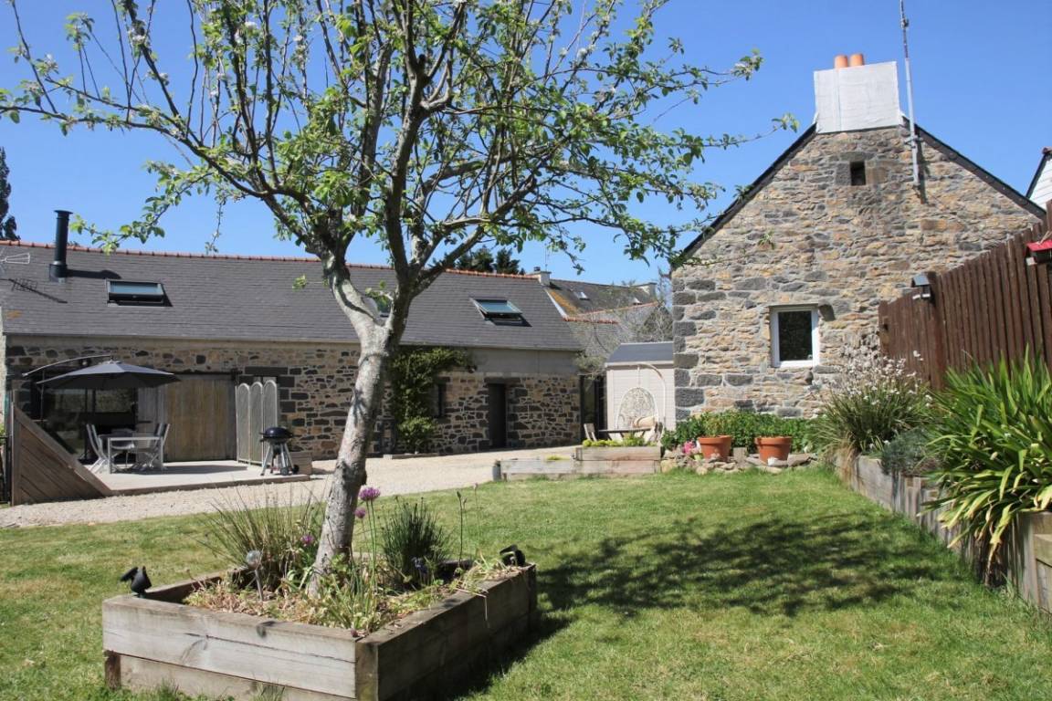 105 m&sup2; G&icirc;te 3 Schlafzimmer 6 G&auml;ste