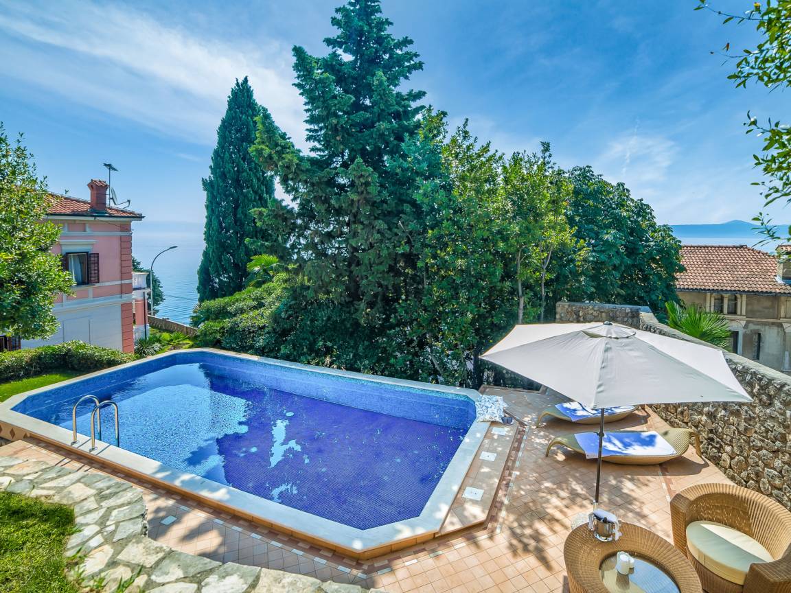 236 M² Ferienhaus ∙ 4 Schlafzimmer ∙ 8 Gäste - Mošćenička Draga