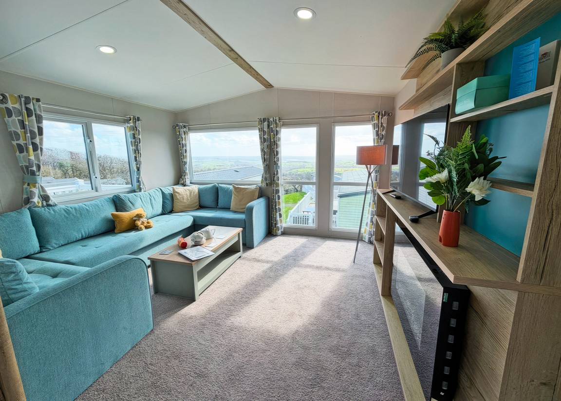 Caravan ∙ 2 Bedrooms ∙ 4 Guests - Plymouth